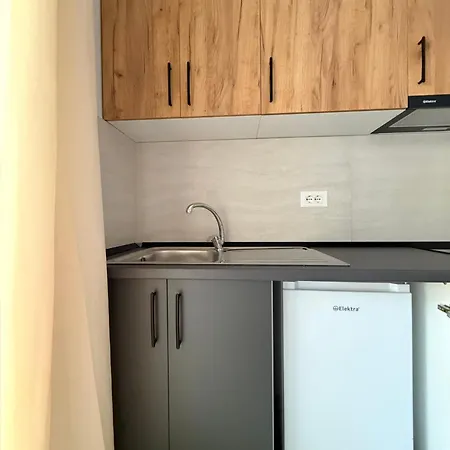 Soft Pine Appartement Golem (Tirana)